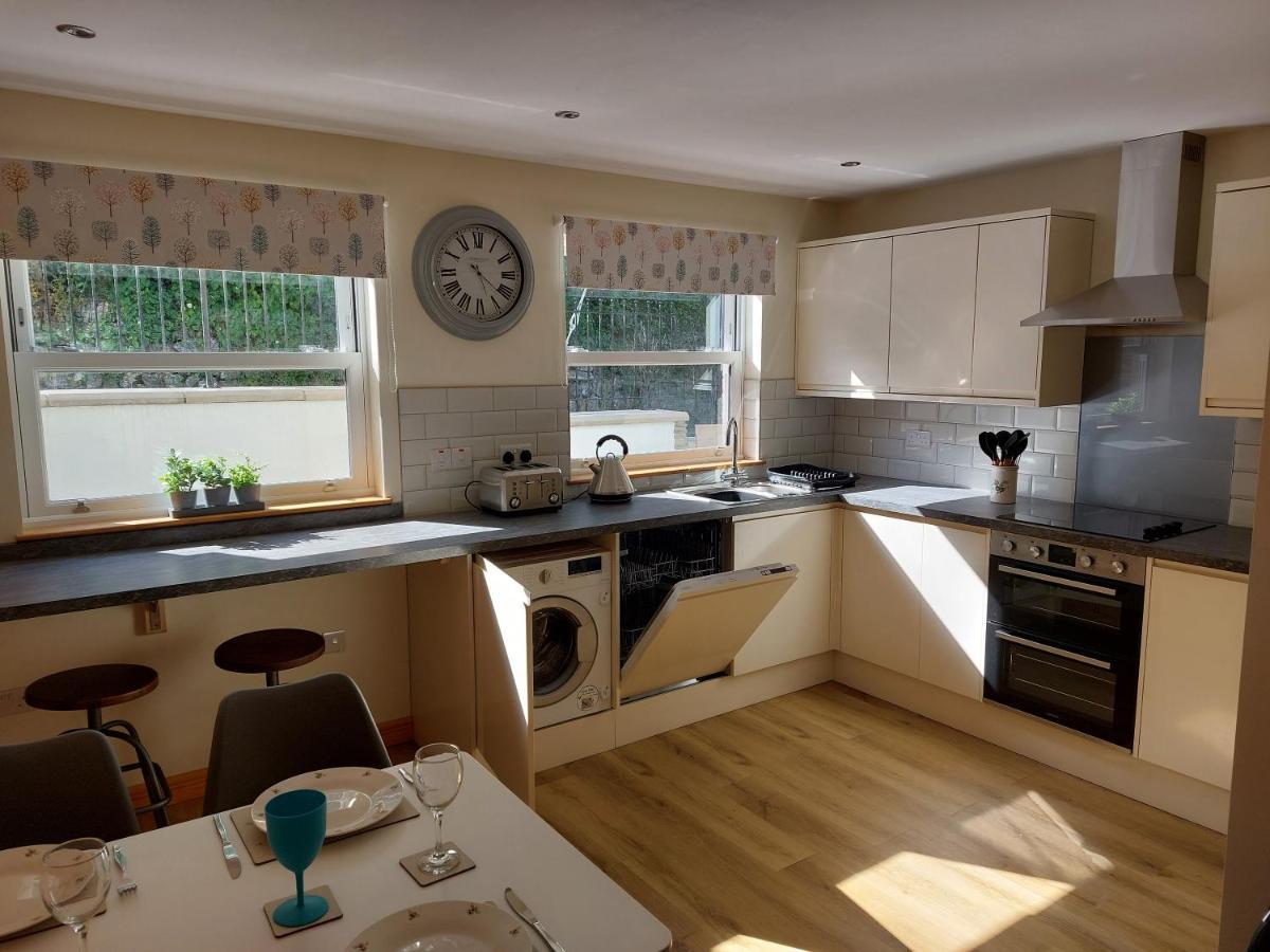 Two Bedroom Cottage - Country Lane -10 Min Walk To Perranporth Beach ภายนอก รูปภาพ